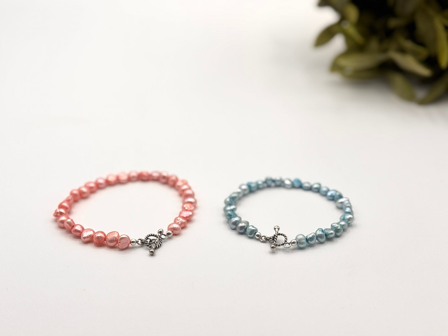 Pink pearl bracelet